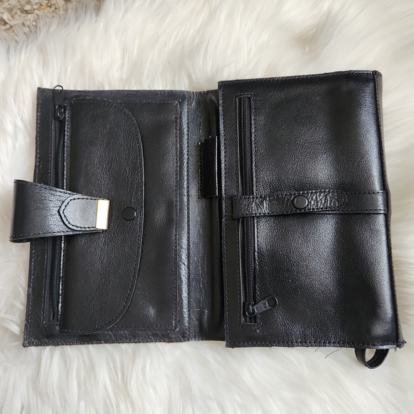 Leather Travel organizer w/Key - Picture 4 of 11